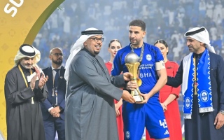 النصر-ينهي-عقد-نجمه-المغربي-عادل-تاعرابت