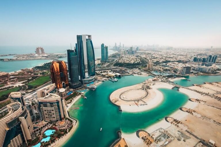 وزير-الاقتصاد:-الإمارات-نجحت-في-ترسيخ-مكانتها-كوجهة-عالمية-للسياحة-والسفر