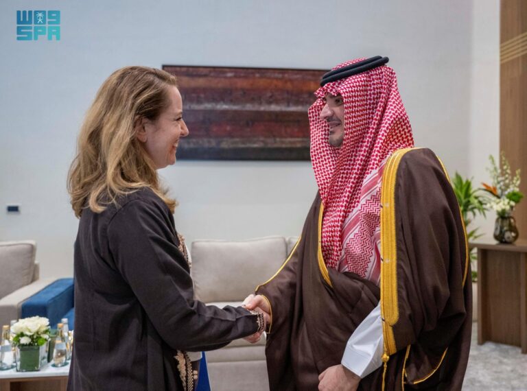 وزير-الداخلية-يجري-مناقشات-مع-“منظمة-الهجرة”