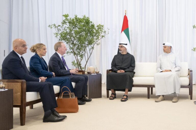 «مايكروسوفت»-تستثمر-15.2-مليار-دولار-في-الإمارات-لتطوير-البنية-التحتية-للذكاء-الاصطناعي