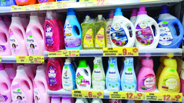 منتجات-إماراتية-جديدة-تدعم-تخفيضات-الأسعار-وتنافس-العلامات-المستوردة-في-منافذ-البيع