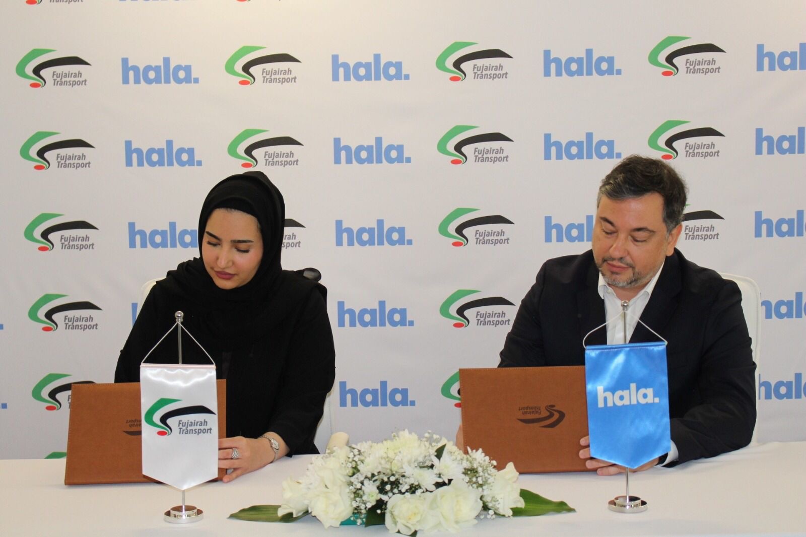 “الفجيرة-للمواصلات”-تطلق-خدمة-حجز-مركبات-الأجرة-عبر-تطبيق-“كريم-careem”-الذكي