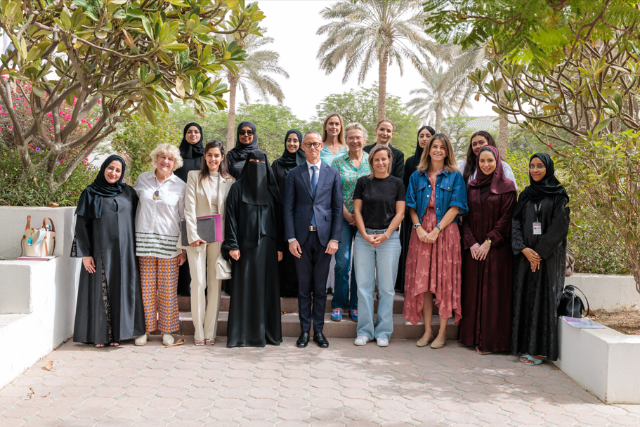 وفد-فرنسي-يطلع-على-منظومة-مؤسسة-دبي-لرعاية-النساء-والأطفال