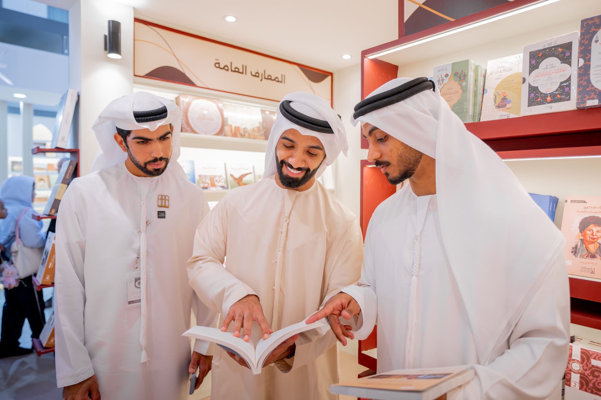 “معهد-الشارقة-للتراث”-يستعرض-أحدث-إصداراته-بمعرض-الكتاب