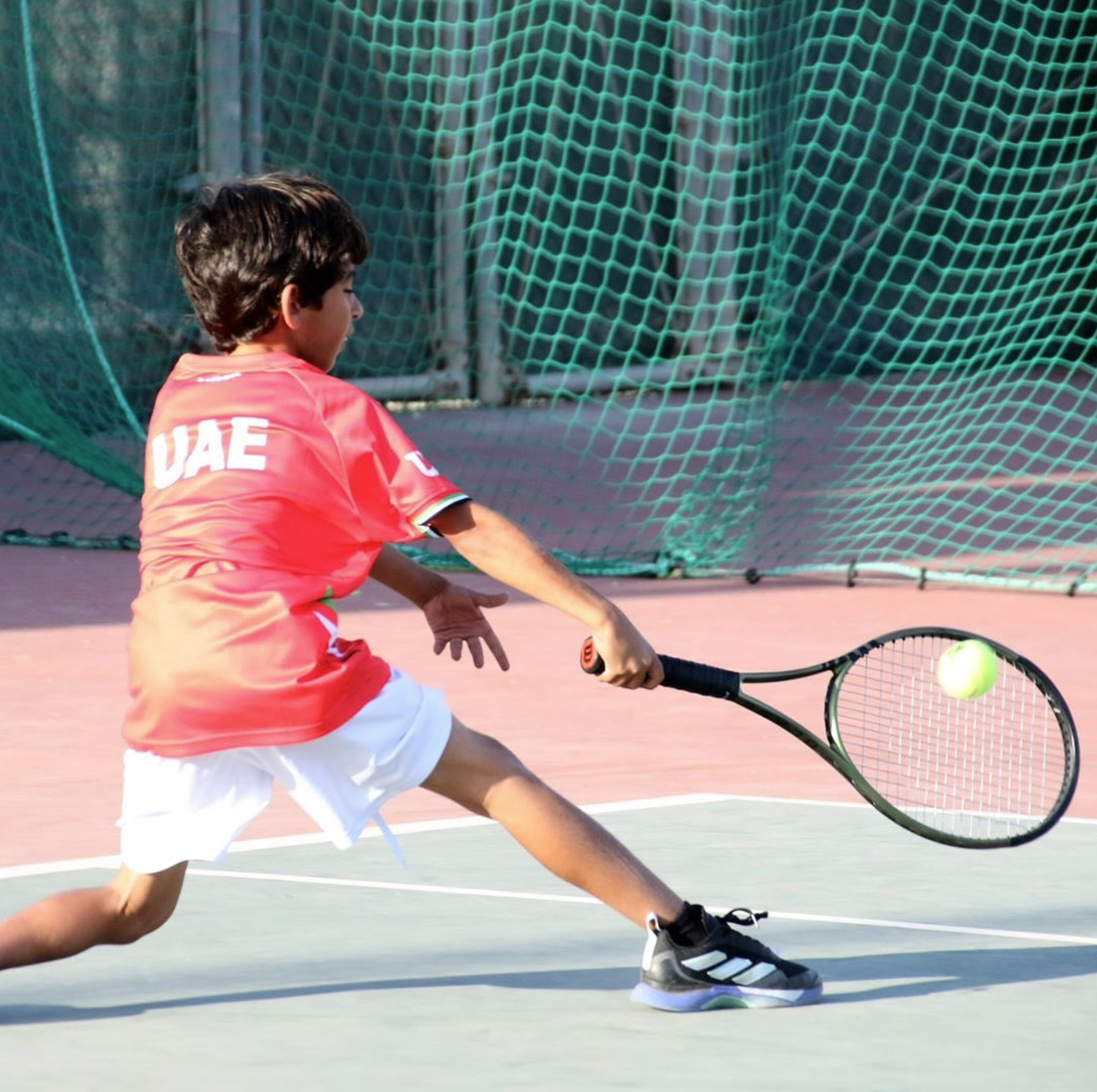 التنس-الأرضي-في-الإمارات-/-رؤية-إستراتيجية-لبناء-مستقبل-واعد