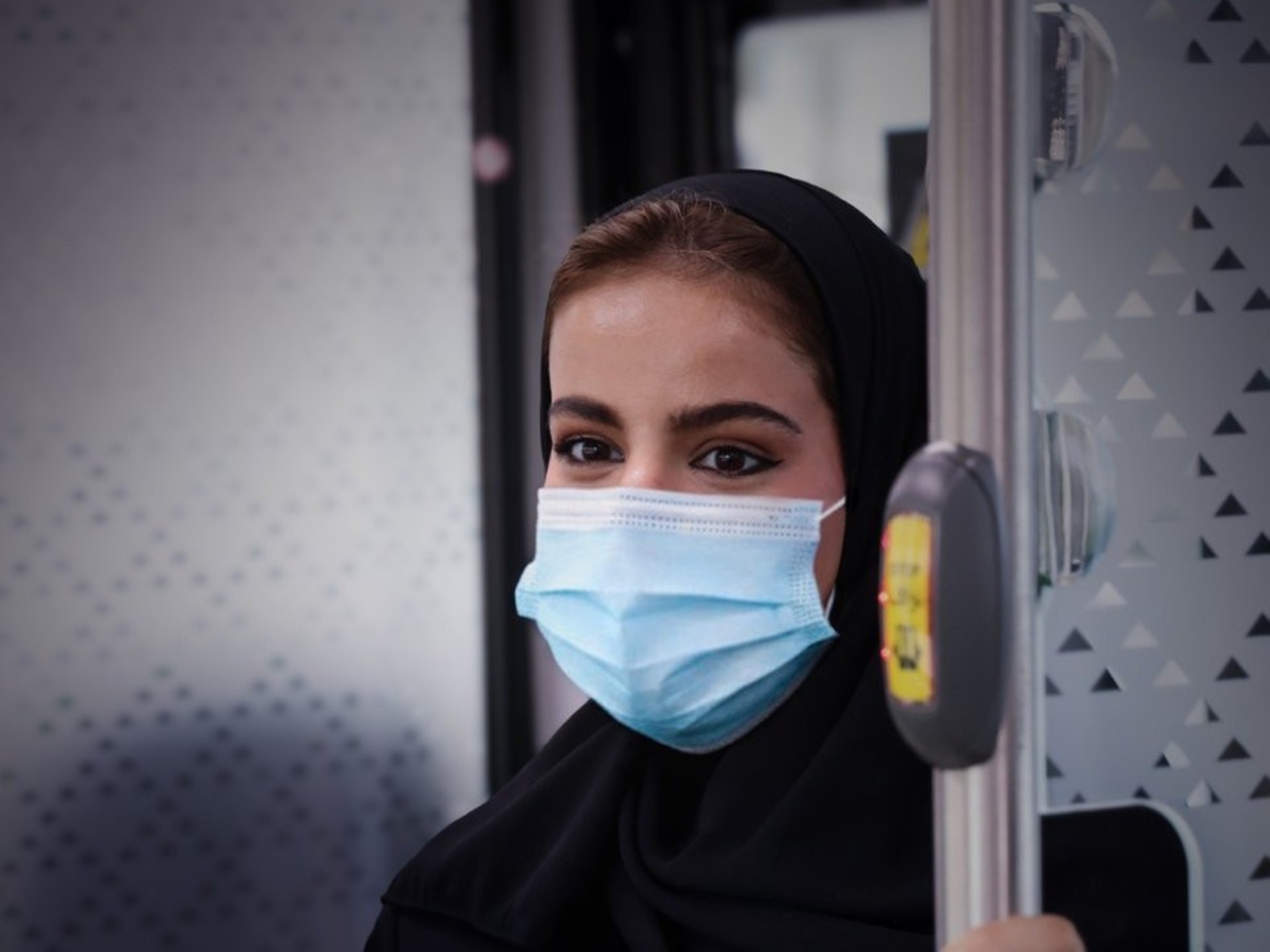 “النقل-العام-بالرياض”-يوصي-بالكمامة-لحماية-الركاب