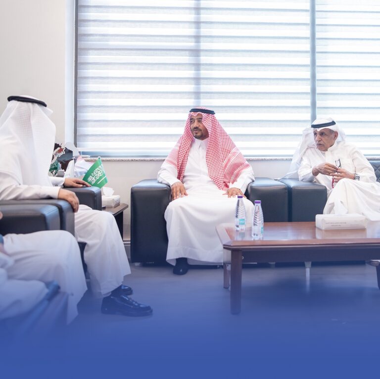 رجلا-أعمال-يتبرعان-بوقف-تعليمي-في-القصيم