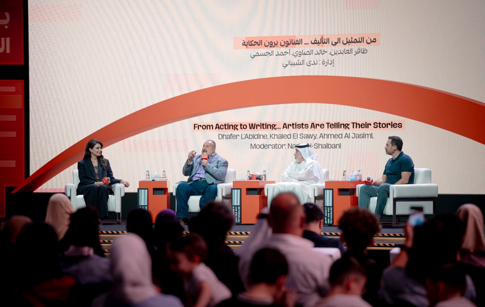 جلسات-ونقاشات-ثرية-بمعرض-الشارقة-للكتاب-حول-الثقافة-والأدب-والفن