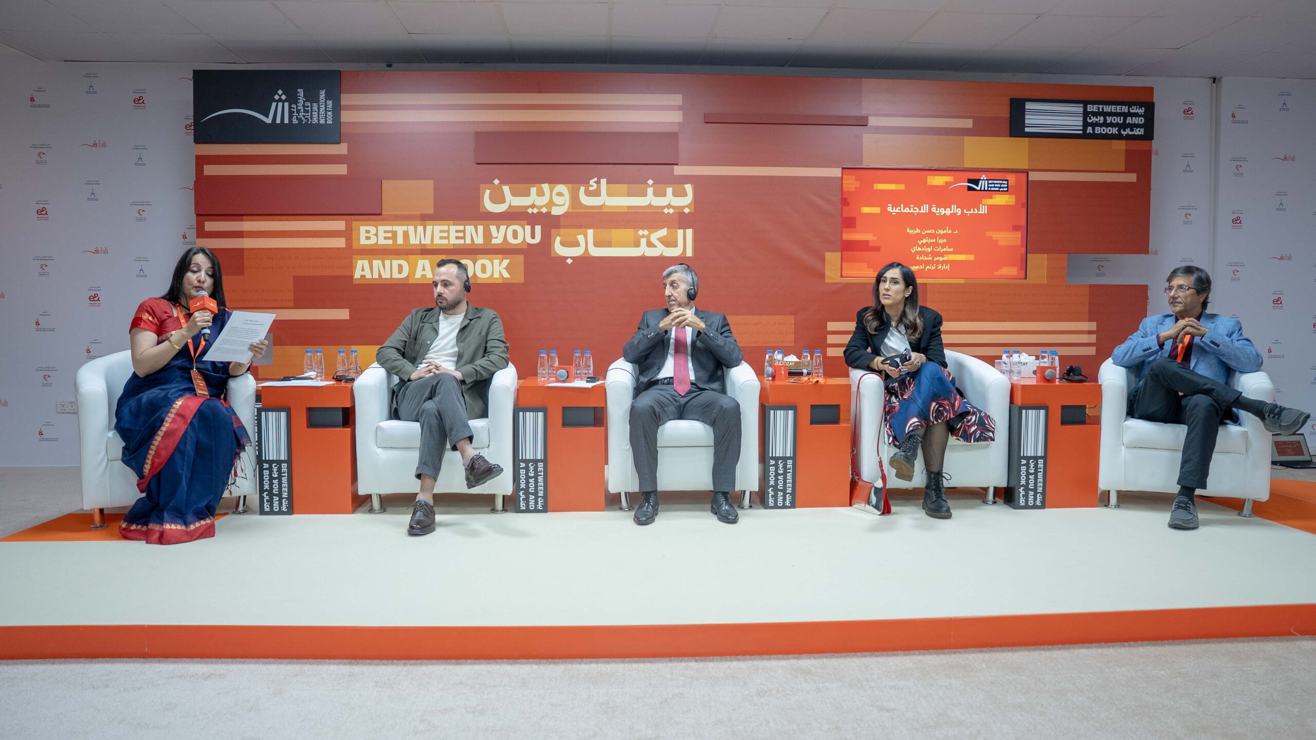 روائيون-وأكاديميون-يؤكدون-أهمية-الأدب-والهويات-الاجتماعية-رغم-العولمة