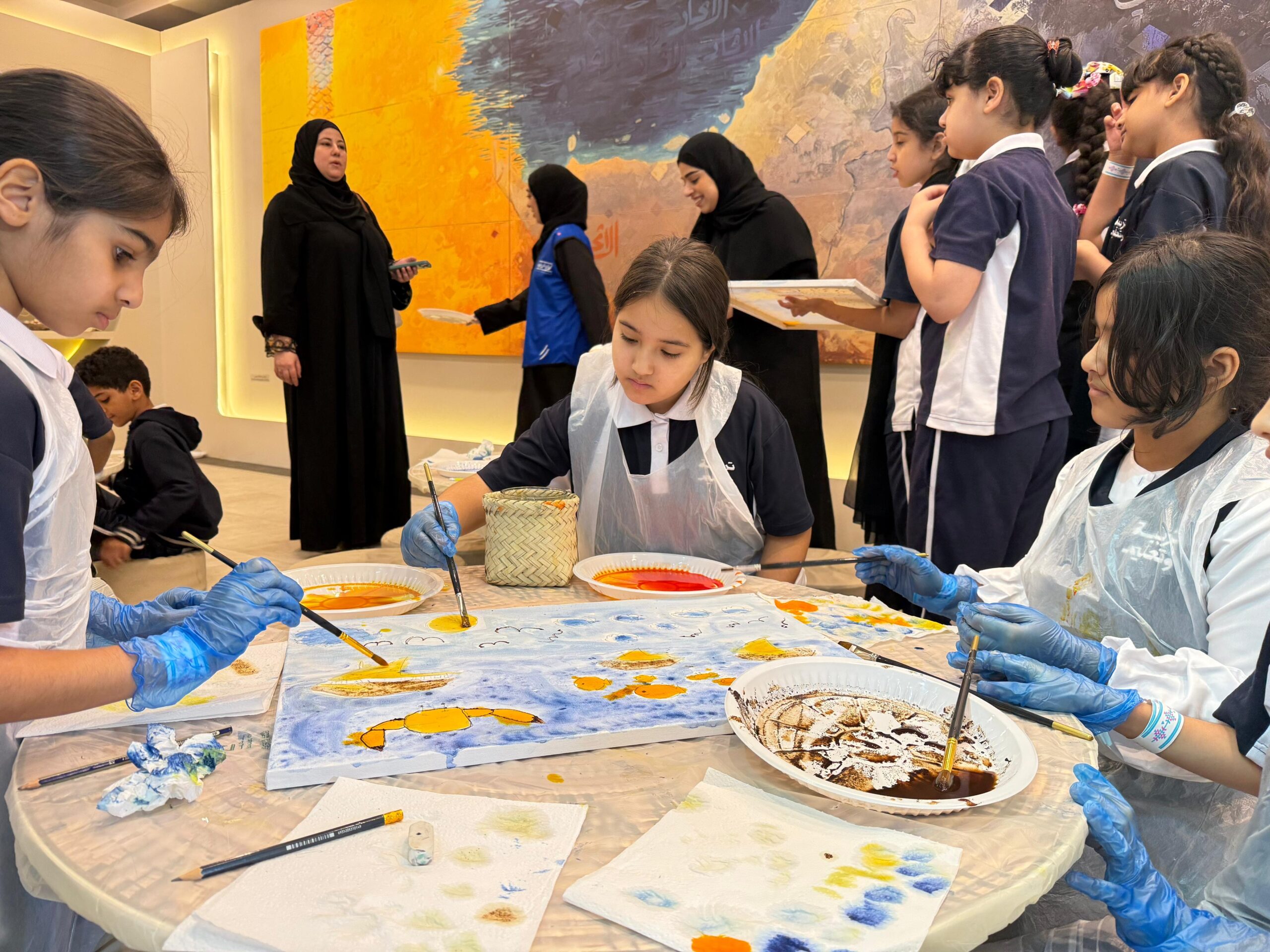 معرض-النالية-بأم-القيوين-يواصل-أعماله