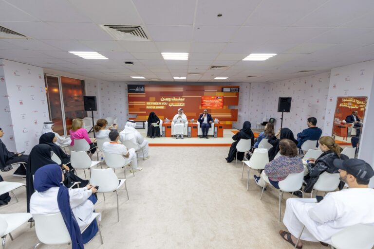 الشارقة-الدولي-للكتاب-يستعرض-مفهوم-السعادة-وتجربة-الكتابة