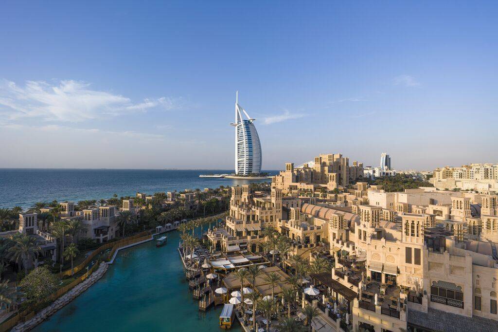 «دبي-للطيران»-يرفع-إشغال-الفنادق