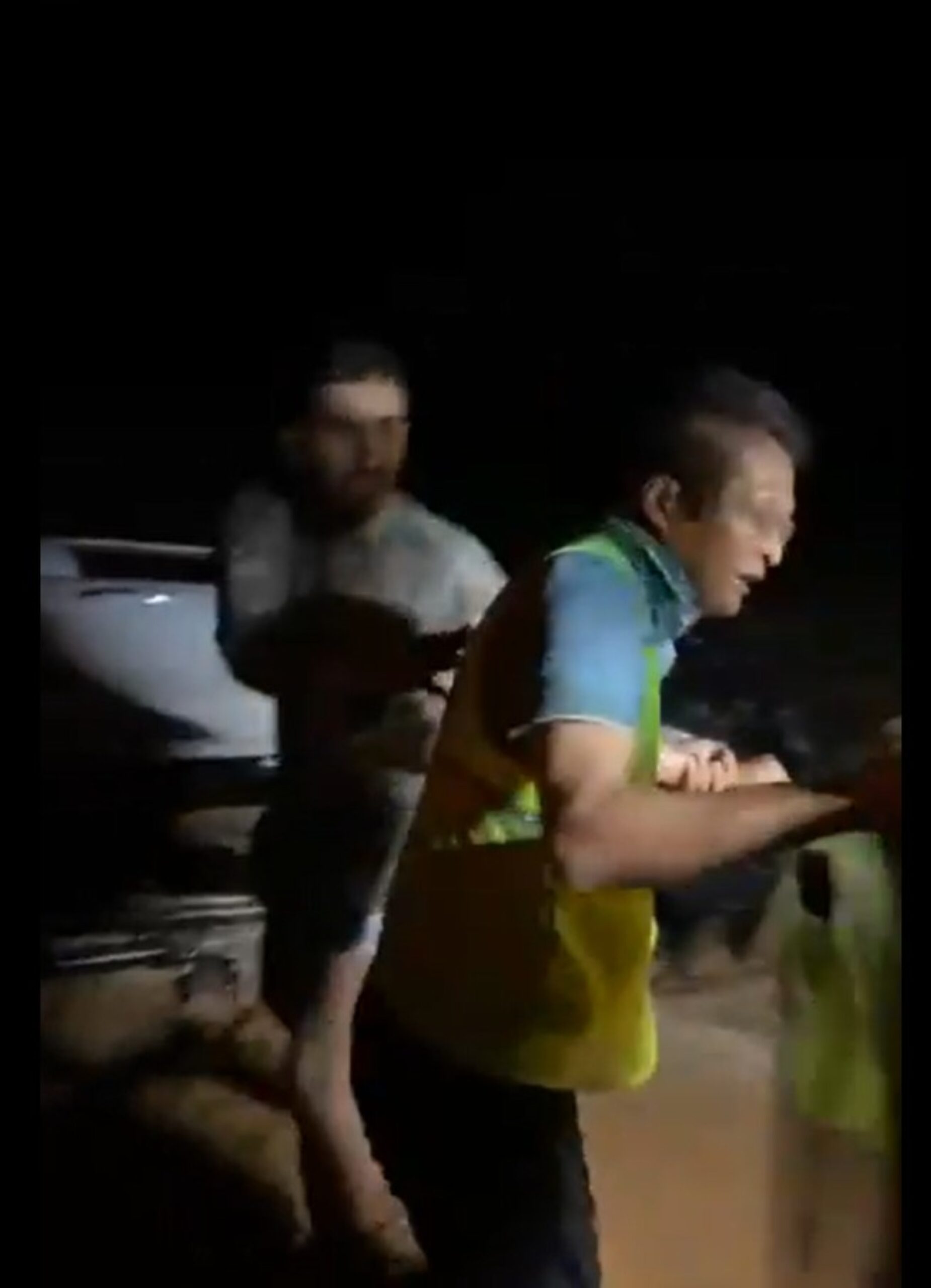 سعودي-ينقذ-صينيين-من-سيول-حائل-والسفير-الصيني-يشيد-به