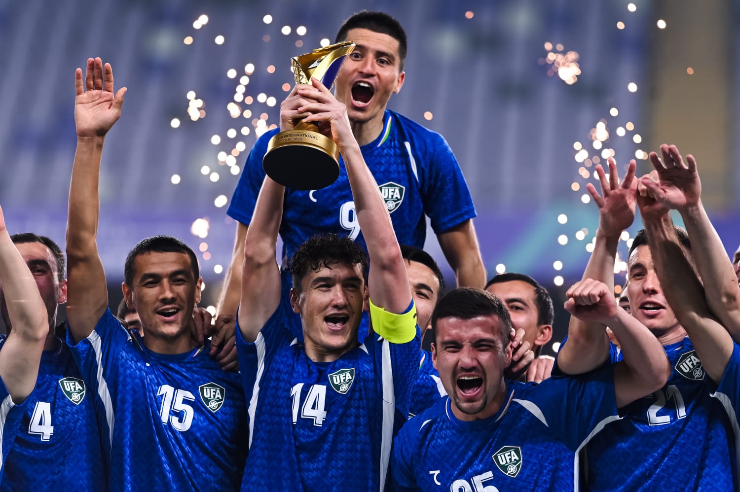 منتخب-أوزبكستان-بطلا-لكأس-العين-الدولية-لكرة-القدم