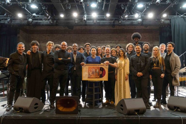 مهرجان-أبوظبي-يسهم-في-ترسيخ-مكانة-الإمارات-في-مشهد-الثقافة-العالمية