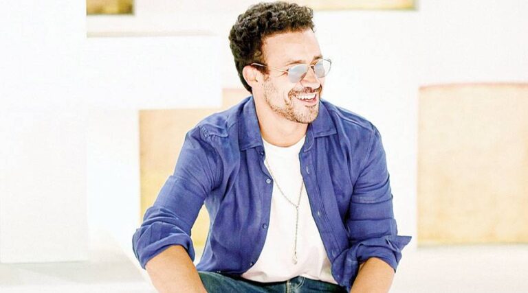 أحمد-داود-يتعاقد-على-«بابا-وماما-جيران»