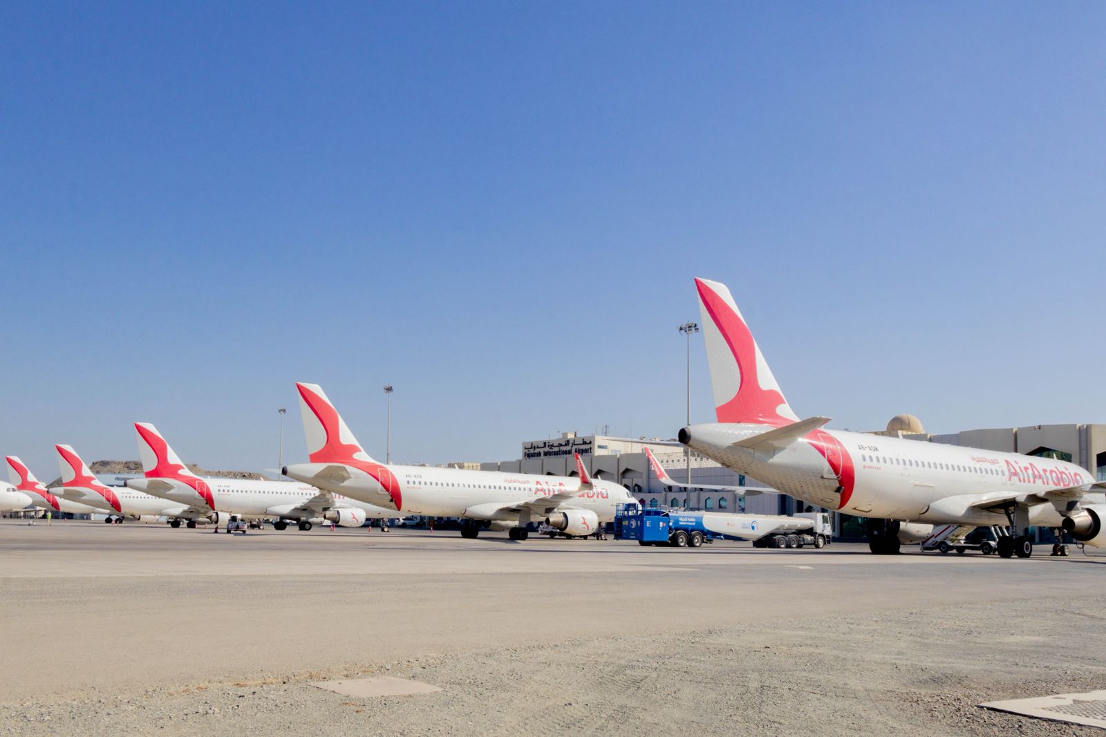 مطار-الفجيرة-يستقبل-20-طائرة-محوّلة-بسبب-سوء-الأحوال-الجوية