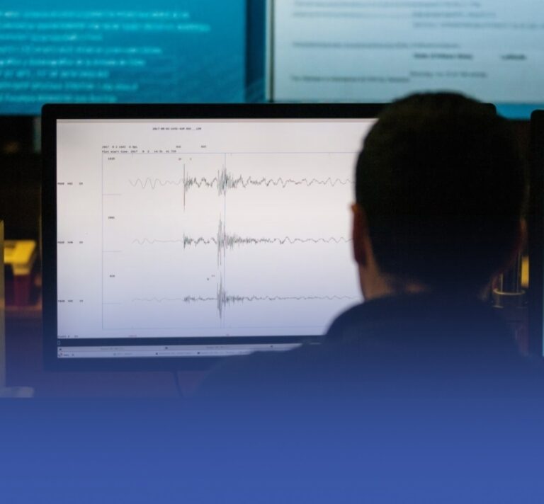 “المساحة-الجيولوجية”-ترصد-هزتين-أرضيتين-بالمملكة-والعراق