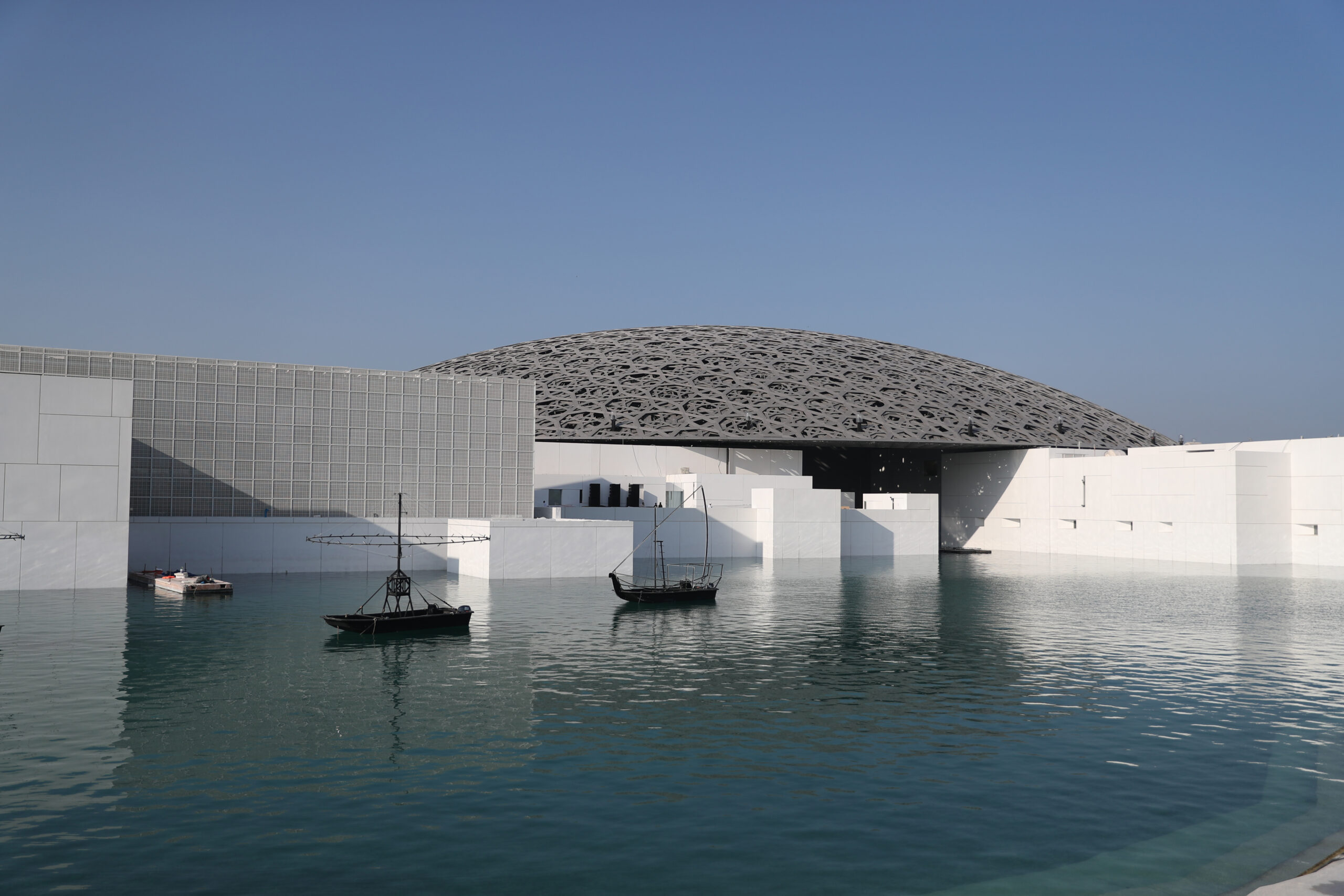 الإمارات-نموذج-حضاري-رائد-يجمع-بين-الأصالة-والحداثة