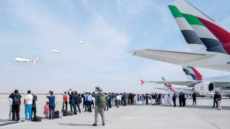 82-ألف-زائر-لأسطول-«طيران-الإمارات»-في-معرض-دبي-للطيران