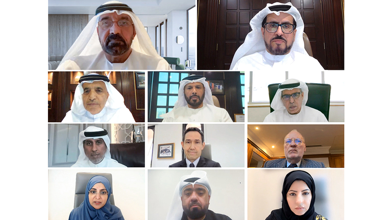 «الأعلى-للطاقة»-يستعرض-استراتيجية-«مواصلات-عامة-عديمة-الانبعاثات-في-دبي-2050»