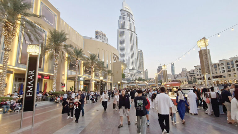 رقم-قياسي-دبي-تستقبل-15.7-مليون-سائح-دولي-في-10-أشهر