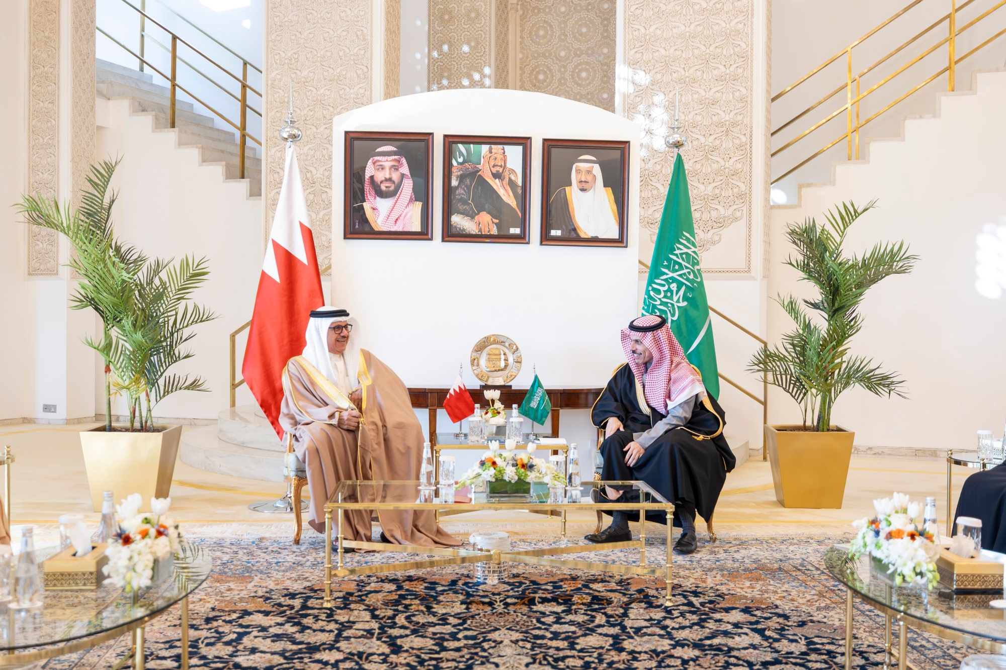 وزير-الخارجية-يبحث-العلاقات-الثنائية-مع-نظيريه-الإيطالي-والبحريني