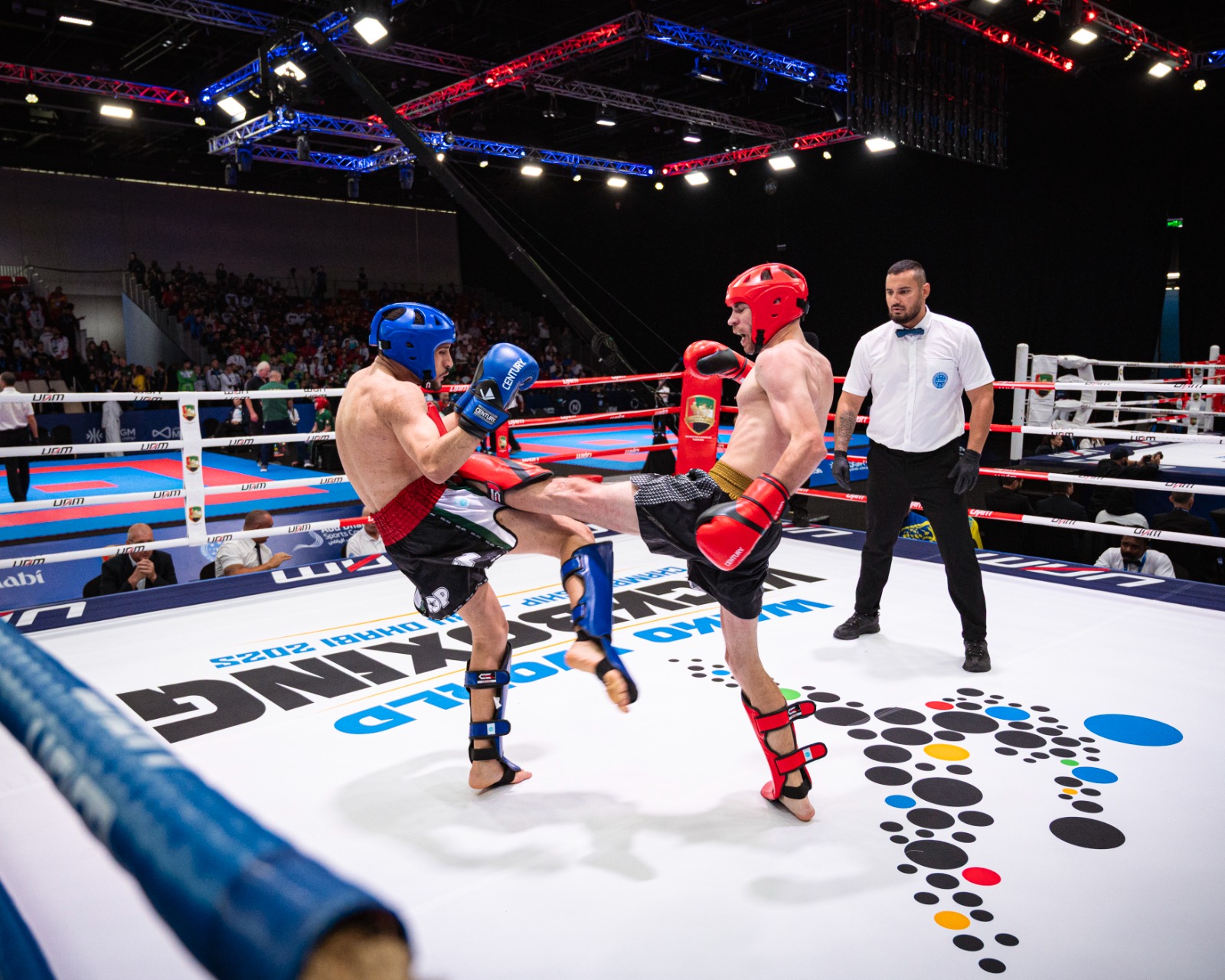 انطلاقة-قوية-لمنافسات-مونديال-“الكيك-بوكسينج”-بأبوظبي