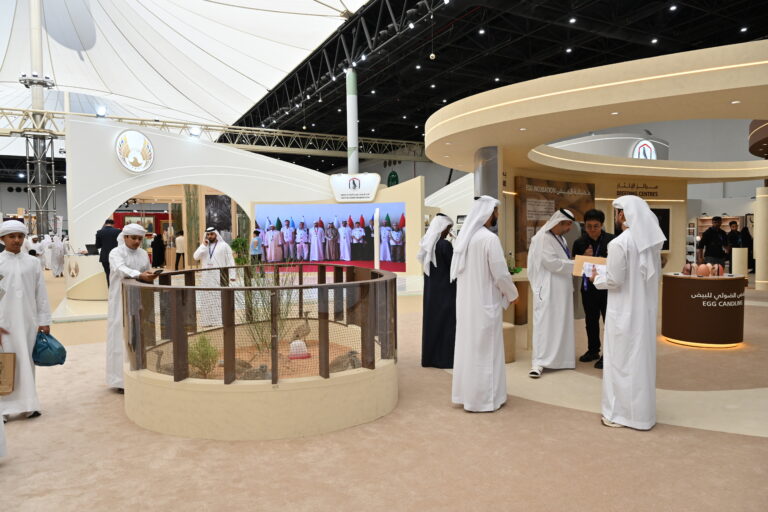 “العين-للصيد-والفروسية”.-احتفال-بالإرث-الثقافي-والتراث-الإماراتي