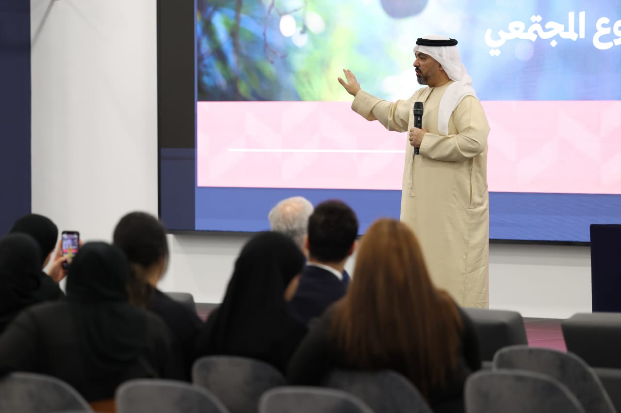 “العين-للكتاب-2025”-يعزّز-الوعي-بأهمية-ثقافة-التطوّع 