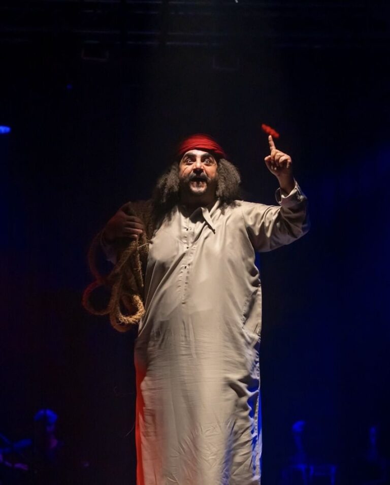 مسرح-دبا-الفجيرة-يتألق-في-مسقط-بعرض-“مرود-كحل”