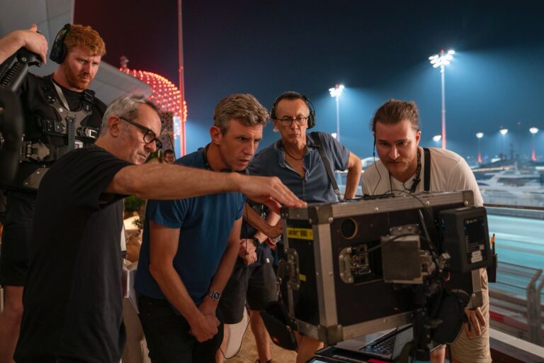 “الإعلام-الإبداعي”-تُمكّن-المواهب-الشابة-بأبوظبي-من-المشاركة-في-أعمال-إنتاج-فيلم-عالمي