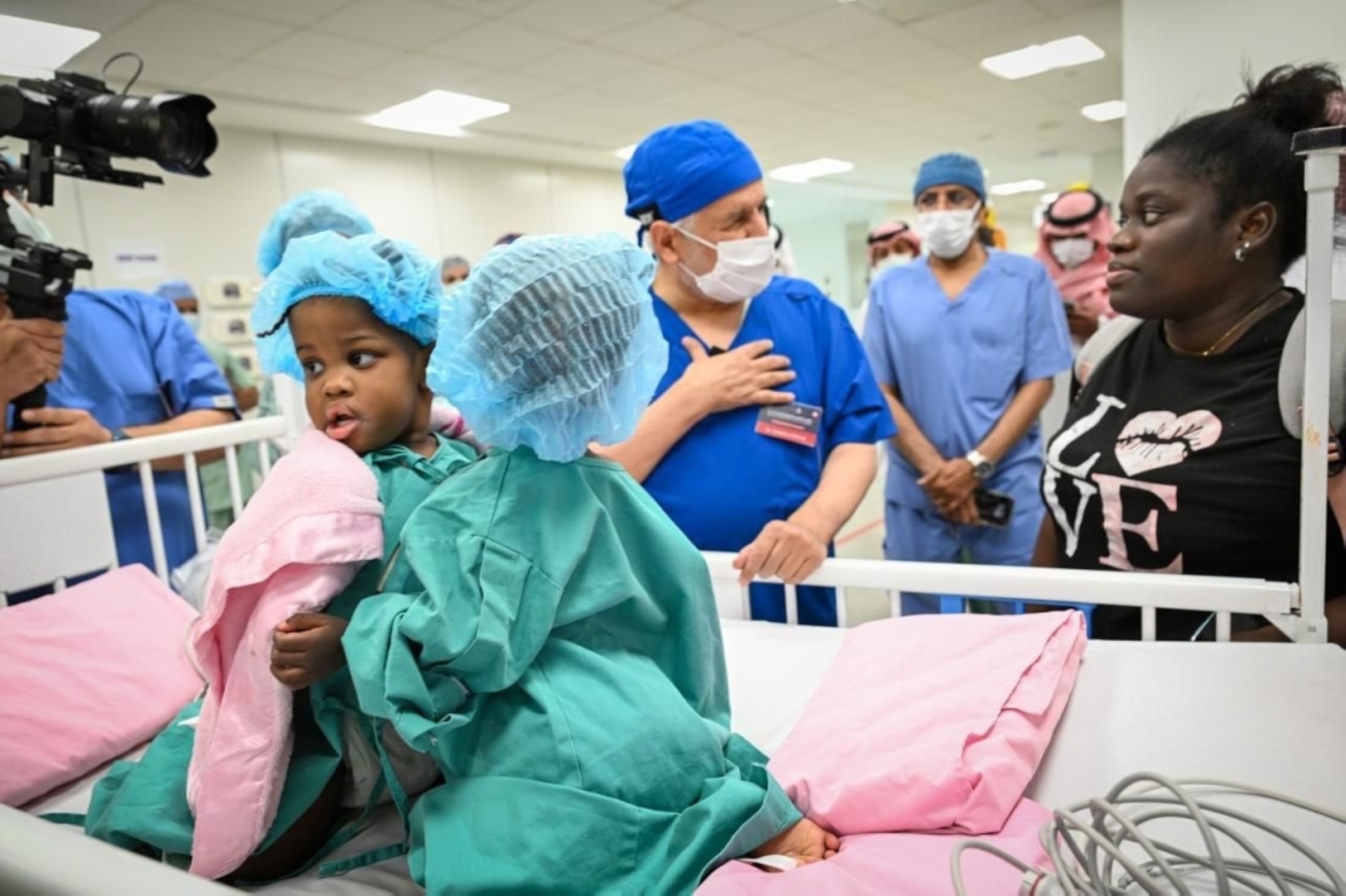 الربيعة:-استقرار-حالة-التوأم-الجامايكي-“أزاريا”-و”أزورا”-بحالة-حرجة