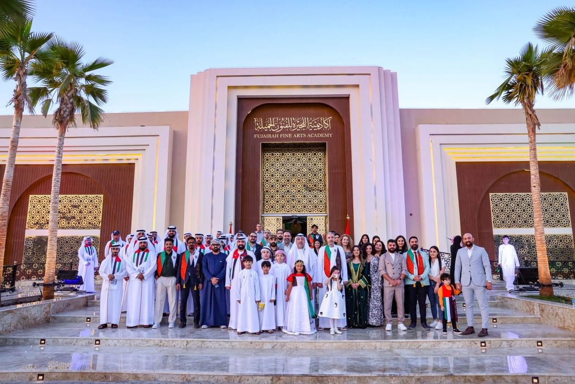أكاديمية-الفجيرة-للفنون-الجميلة-تحتفل-بعيد-الاتحاد-الـ54