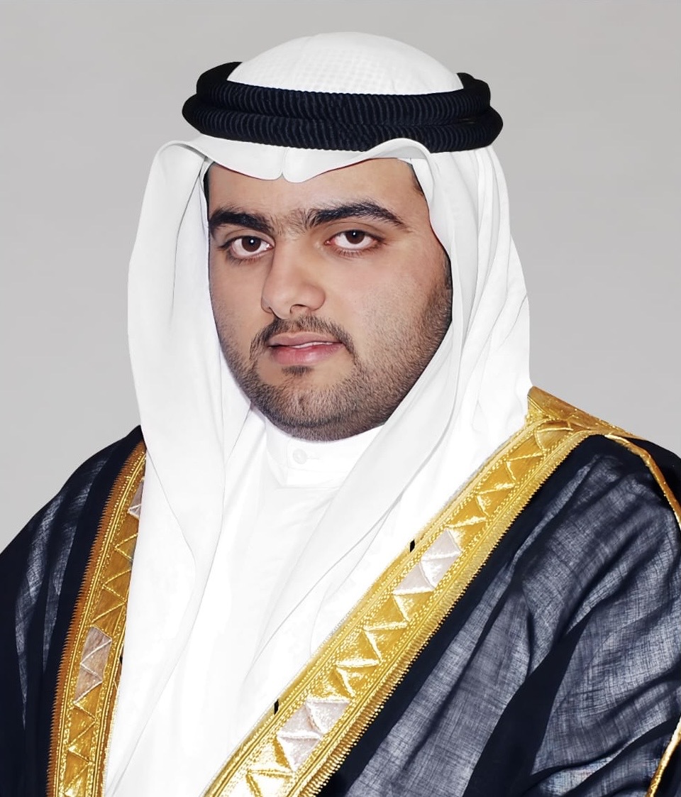 ولي-عهد-الفجيرة:-ذكرى-شهداء-الإمارات-ستظل-نبراسًا-يضيءُ-مسيرة-البناء-والتقدّم