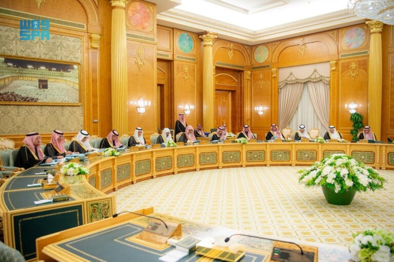 “الوزراء”-يعقد-غدًا-الثلاثاء-جلسة-مخصصة-لميزانية-الدولة-2026