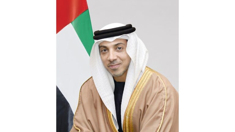 نيابة-عن-رئيس-الدولة.-منصور-بن-زايد-يترأس-وفد-الإمارات-إلى-القمة-الخليجية-في-البحرين