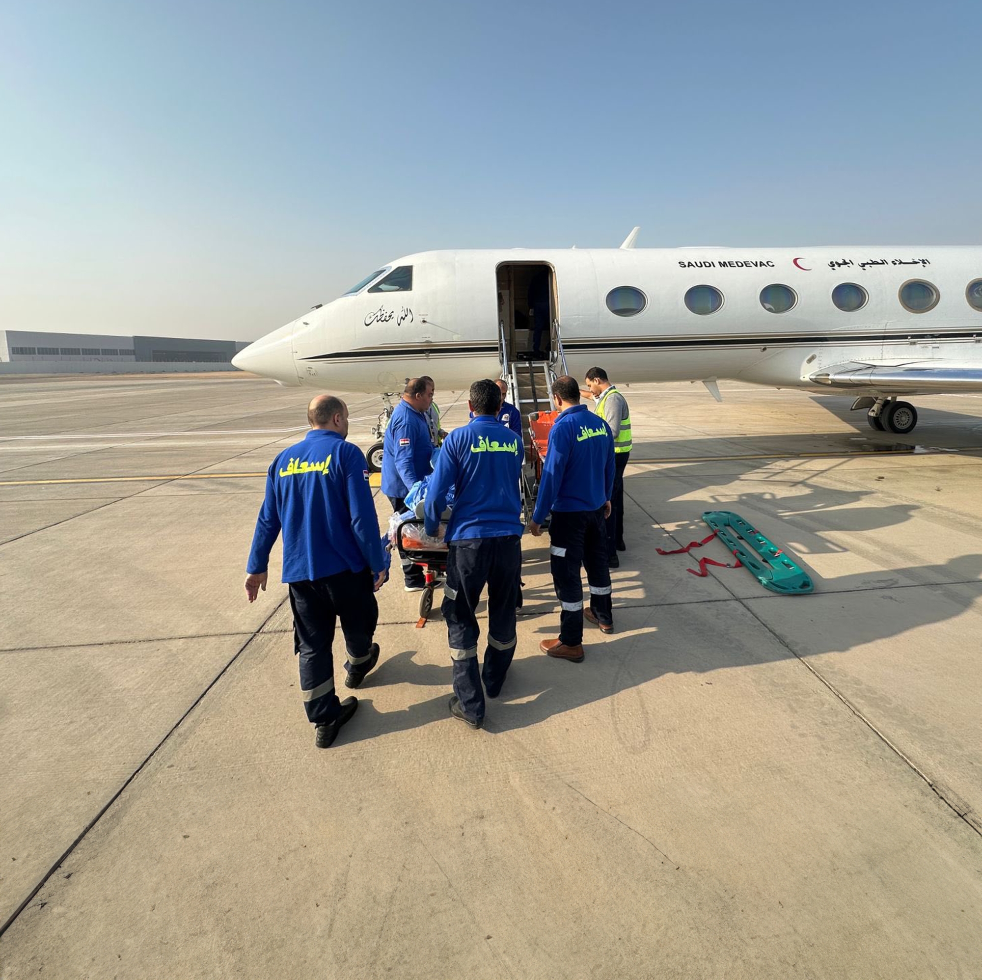 إخلاء-جوي-لمواطن-حالته-حرجة-من-مصر