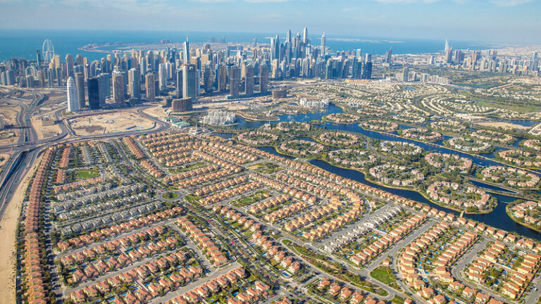 عقاريون:-النمـو-الـسـكـاني-في-دبي-قادر-على-«امتصاص»-المـعـروض-الجديد