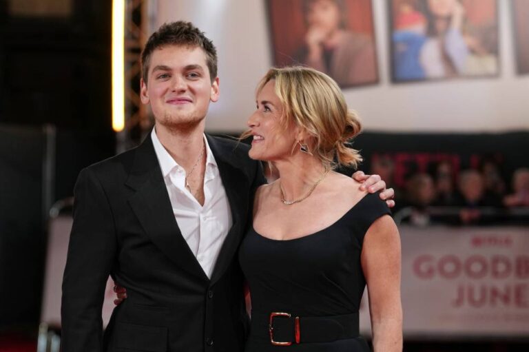 كيت-وينسلت-تتعاون-مع-ابنها-في-«جودباي-جون»