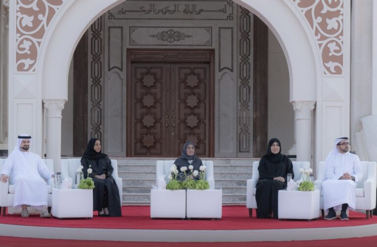 جواهر-القاسمي-تشهد-حفل-تكريم-الفائزين-بـ”جائزة-الشيخ-سلطان-لطاقات-الشباب”