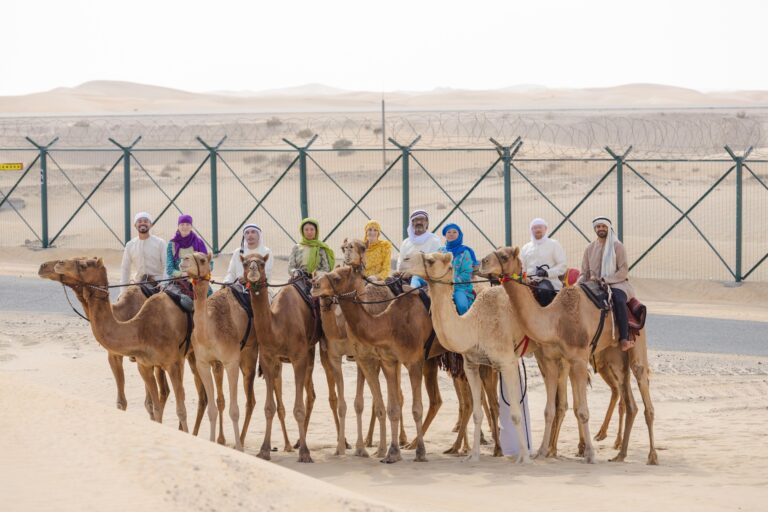 رحلة-الهجن-تواصل-سيرها-التاريخي-على-طريق-الحجاج-وصولا-إلى-دبي