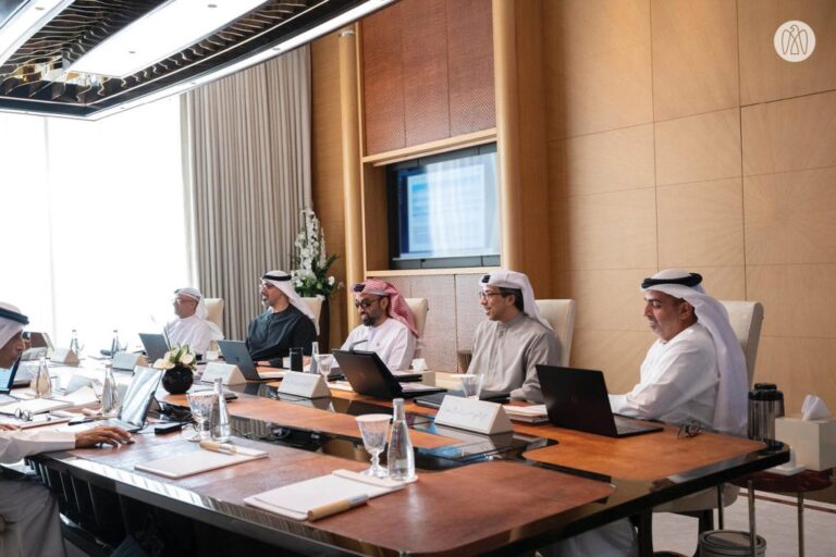 طحنون-بن-زايد-يترأس-الاجتماع-الثالث-لمجلس-إدارة-جهاز-أبوظبي-للاستثمار-لعام-2025