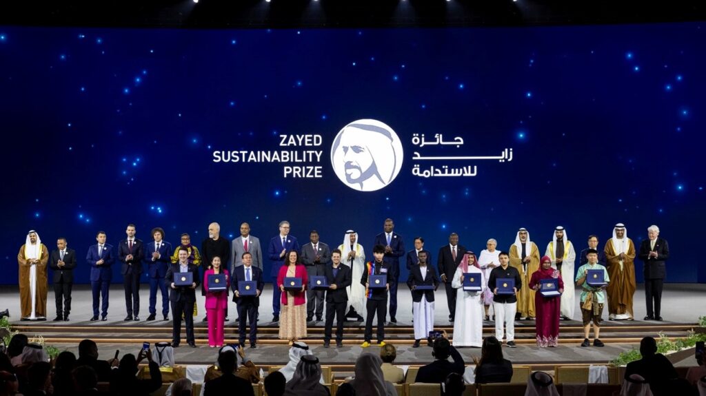 رئيس-الدولة-يهنئ-الفائزين-بجائزة-زايد-للاستدامة-2026
