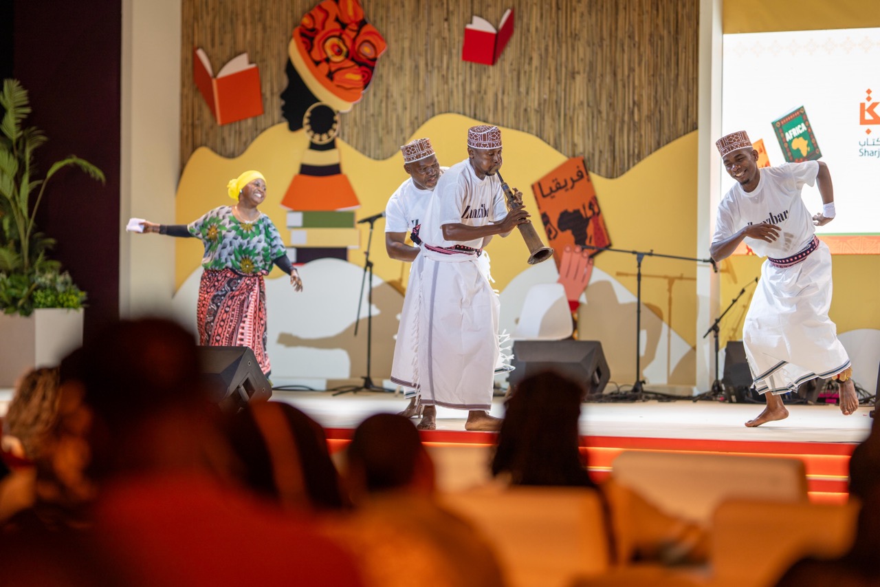 الموسيقى-والسرد-يرويان-حكاية-القارة-في-مهرجان-الشارقة-للأدب-الإفريقي-2026