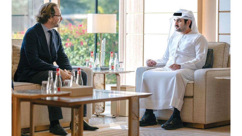 مكتوم-بن-محمد:-دبي-تسخّر-جميع-الممكِّنات-للمجموعات-التجارية-العالمية-لتكون-بوّابتهم-للتوسع-بالمنطقة