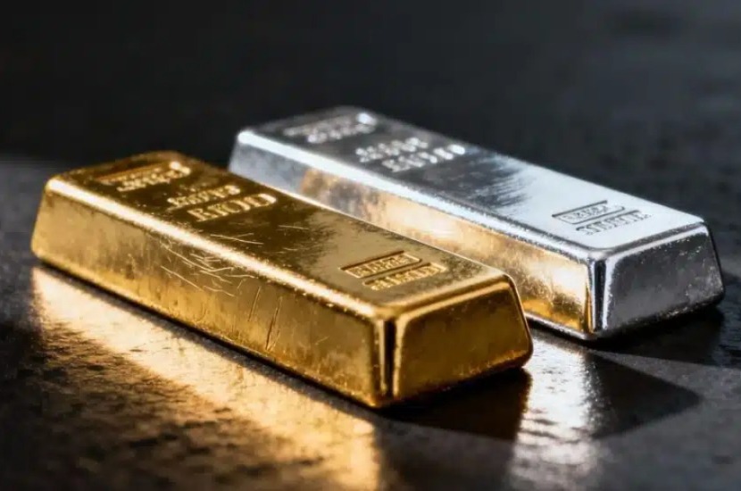 الذهب-والفضة-يبلغان-مستويات-تاريخية-بسبب-الرسوم-الجمركية-المحتملة