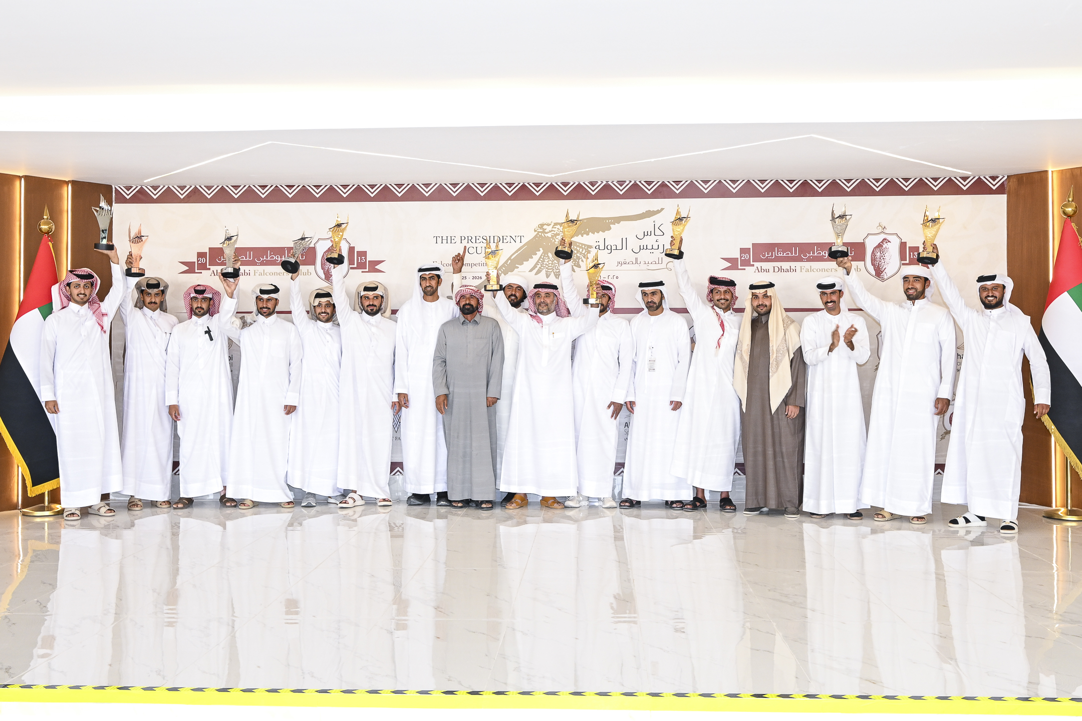 النسخة-الـ13-من-كأس-رئيس-الدولة-للصيد-بالصقور-تواصل-منافساتها