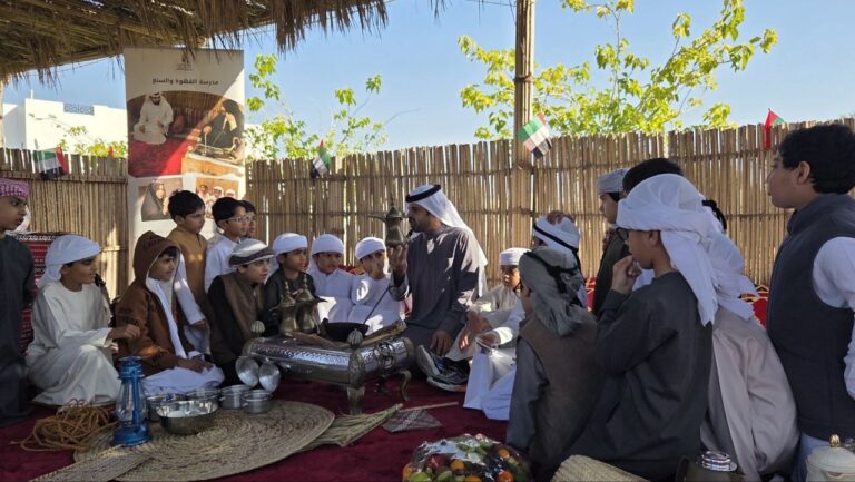 مركز-الشيخ-محمد-بن-خالد-آل-نهيان-الثقافي-يعزز-عام-الأسرة-2026-بفعاليات-وورش-متنوعة-في-مدارس-العين