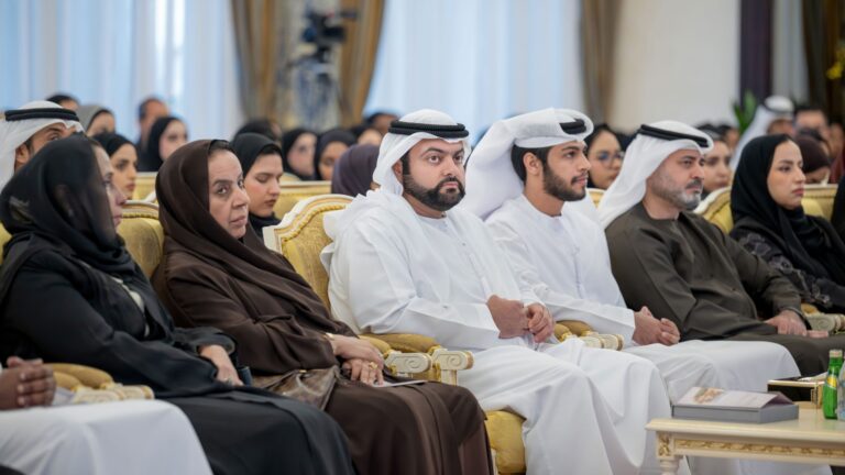 محمد-الشرقي-يشهد-محاضرة-بعنوان-“ما-بعد-غرناطة:-الإرث-العربي-الإسلامي-في-الأندلس”